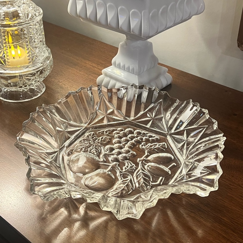 Vintage Federal Glass Pioneer Pattern Serving Bowl Clear Fruit Pressed Glass